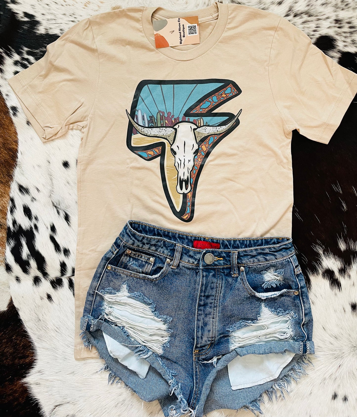 Bull Head Lightning Bolt Tee - HIGHLAND MOON CO, LLC