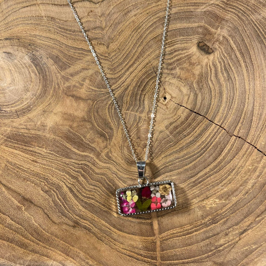 Dried Flower Bar Necklace